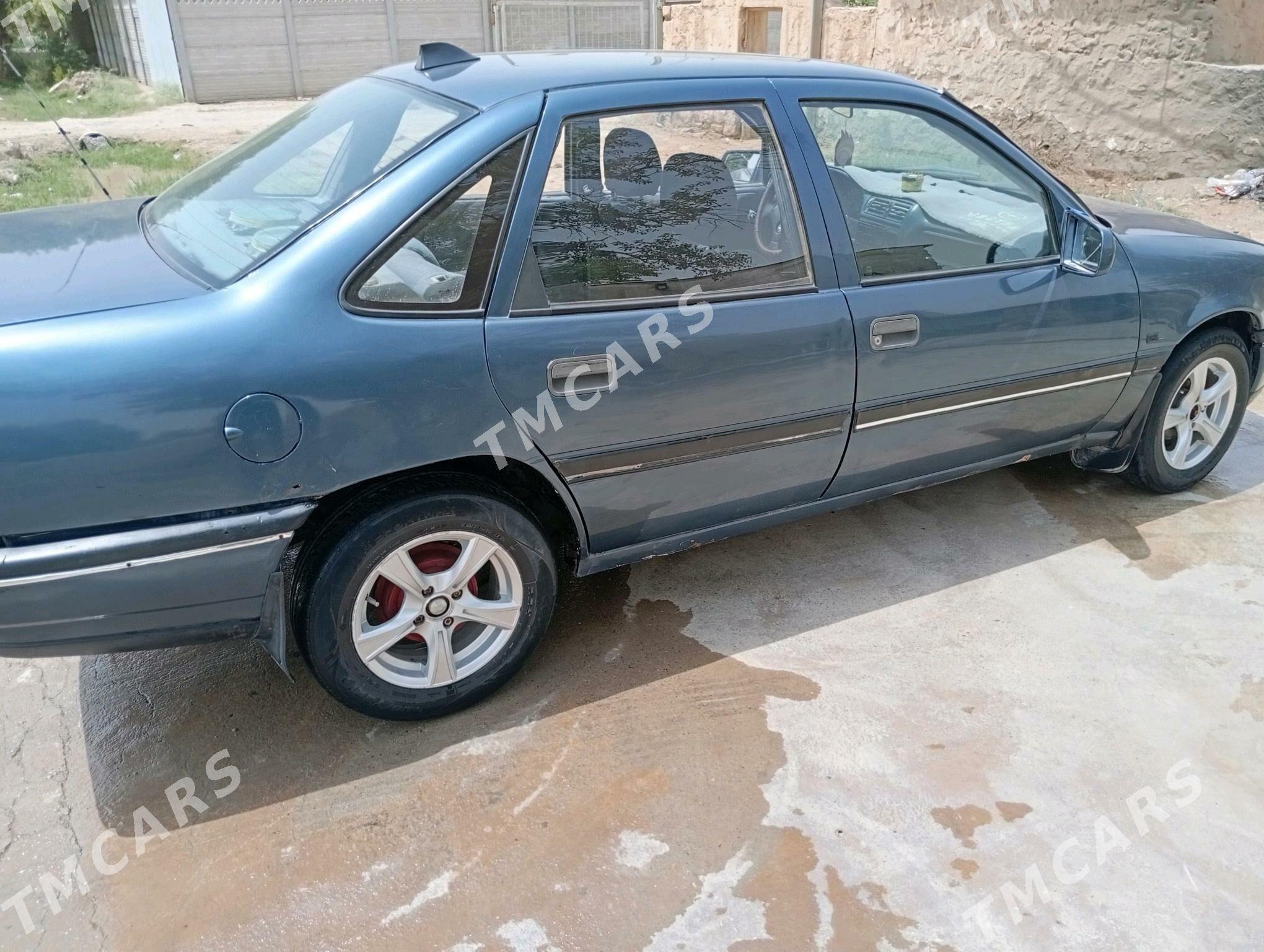Opel Vectra 1993 - 25 000 TMT - Койтендаг - img 4