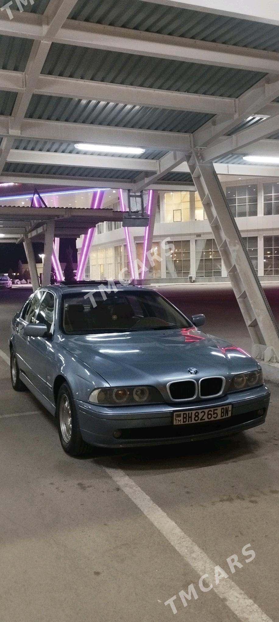 BMW E39 2003 - 115 000 TMT - Балканабат - img 3