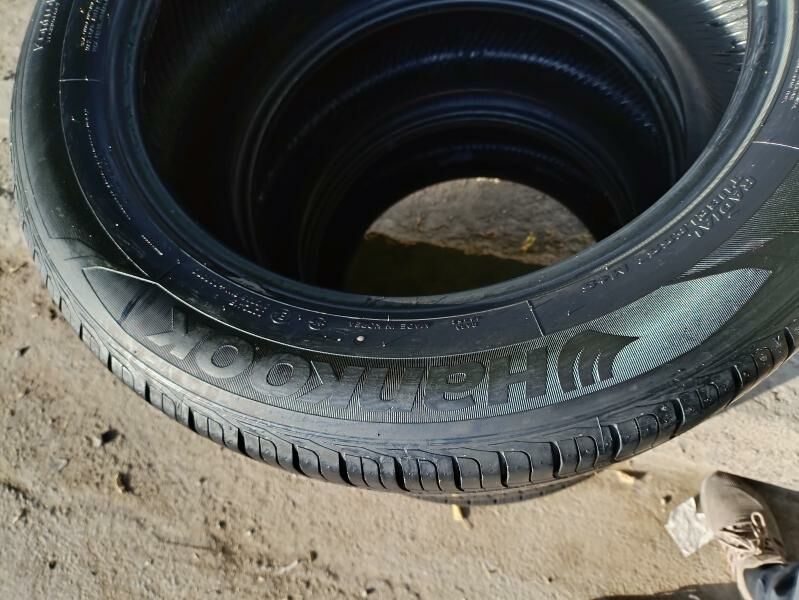 235 55 19 Hankook teker 300 TMT - Bedew - img 3