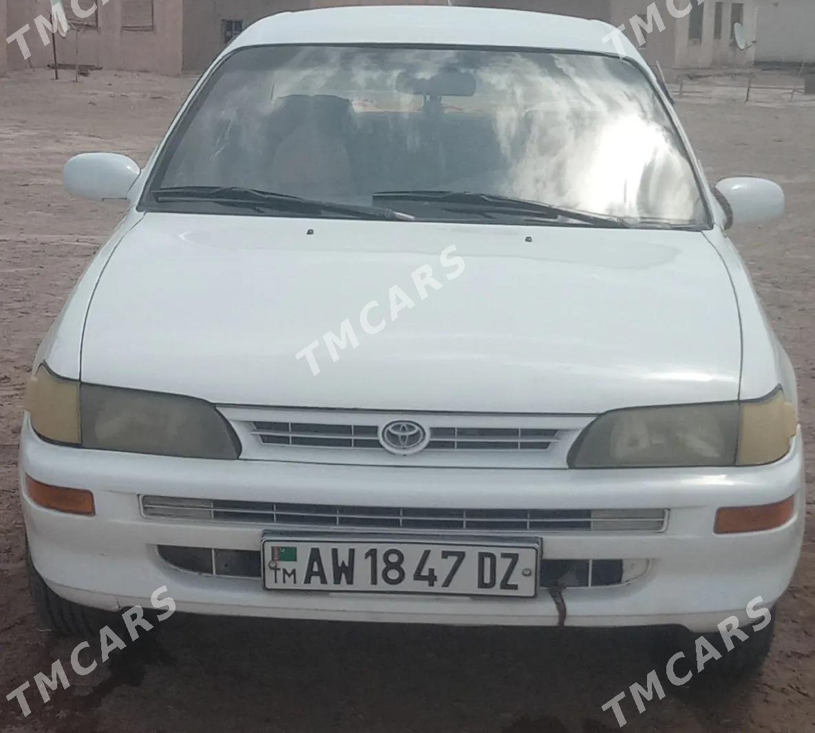 Toyota Corolla 1995 - 60 000 TMT - Türkmenbaşy etr. - img 4