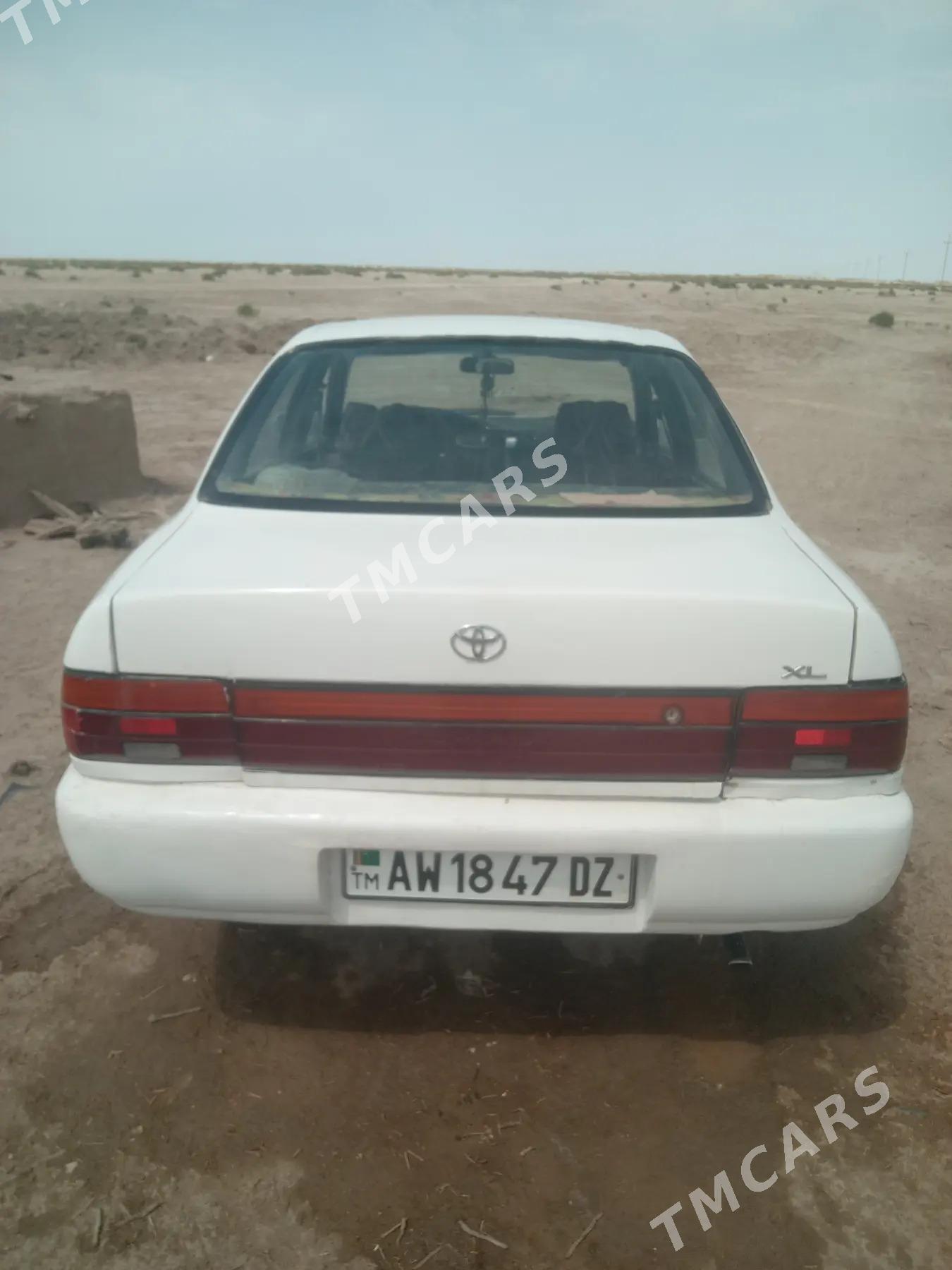 Toyota Corolla 1995 - 60 000 TMT - Türkmenbaşy etr. - img 5