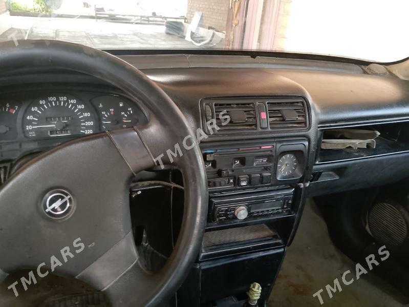 Opel Vectra 1991 - 25 000 TMT - Туркменабат - img 3