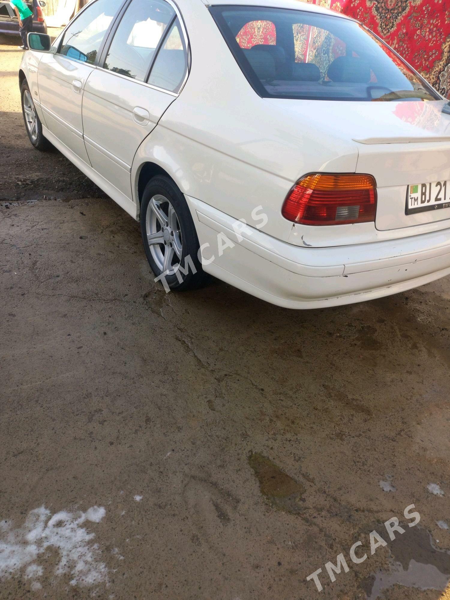 BMW E39 2002 - 79 000 TMT - Махтумкули - img 4