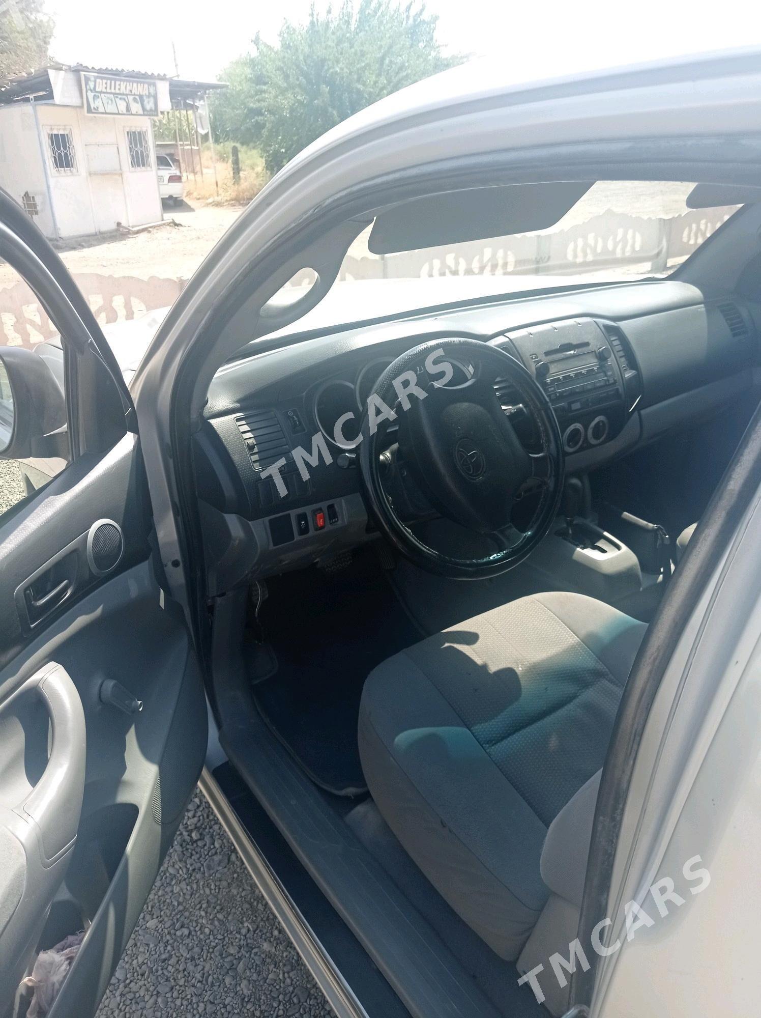 Toyota Tacoma 2010 - 95 000 TMT - Мары - img 7