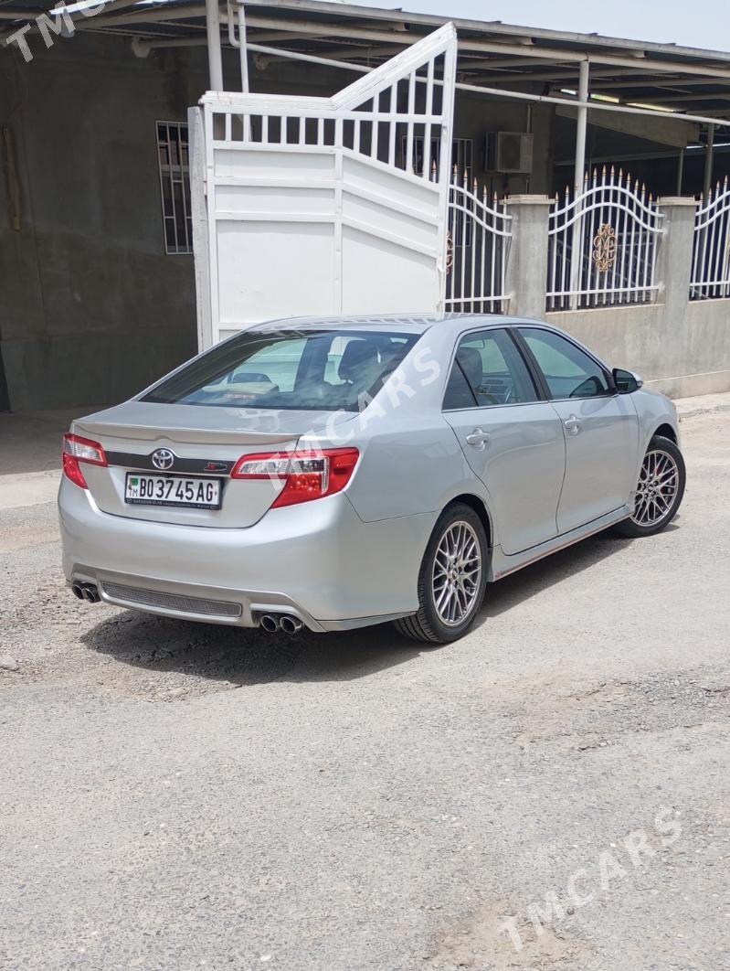 Toyota Camry 2013 - 225 000 TMT - Багир - img 4