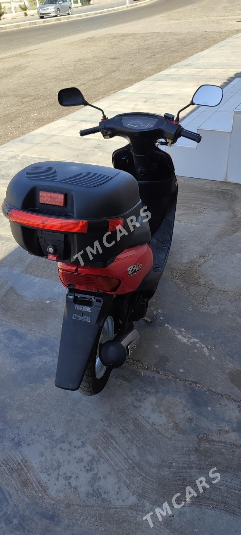 Honda Civic 2015 - 7 000 TMT - Дянев - img 2