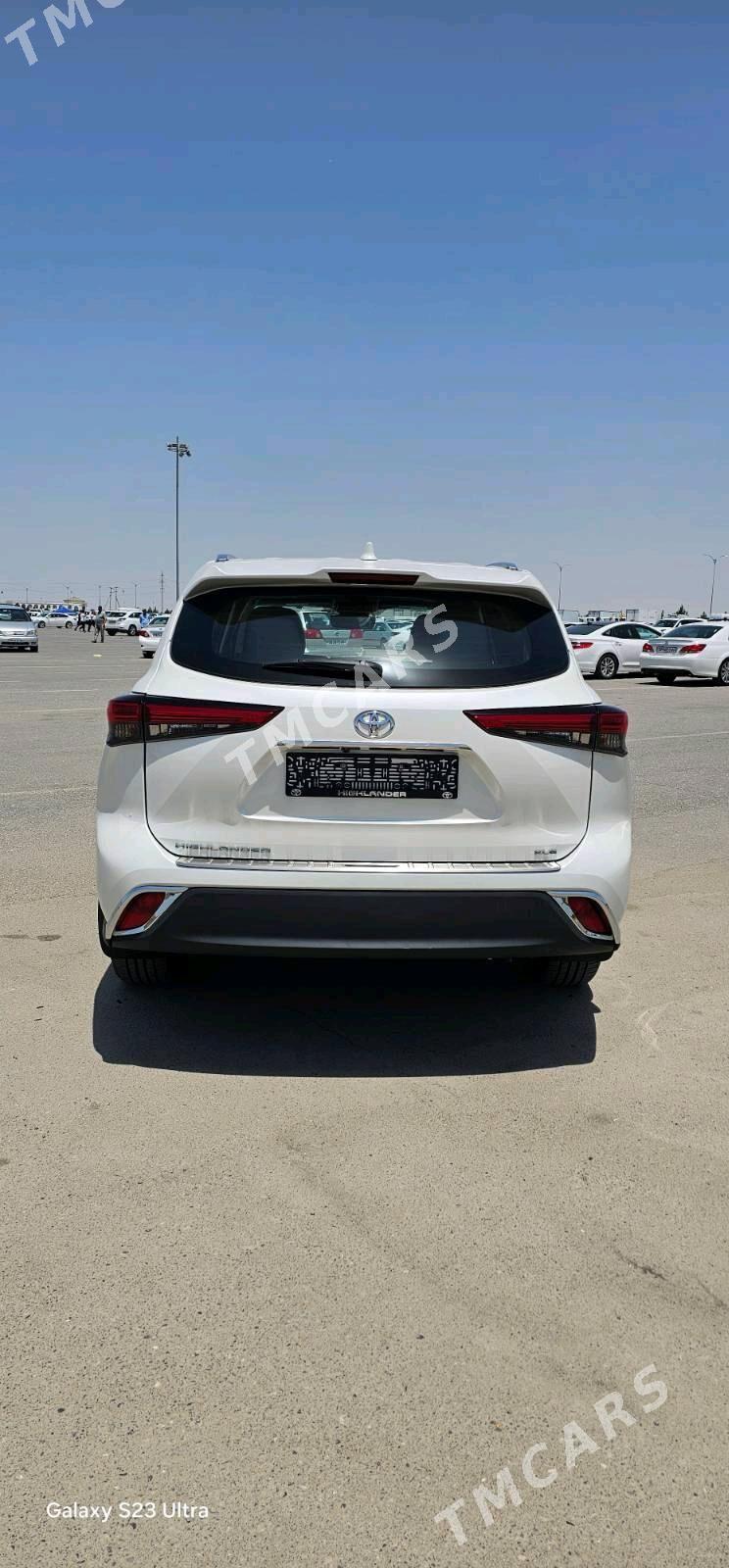 Toyota Highlander 2020 - 635 000 TMT - Тязе заман - img 4