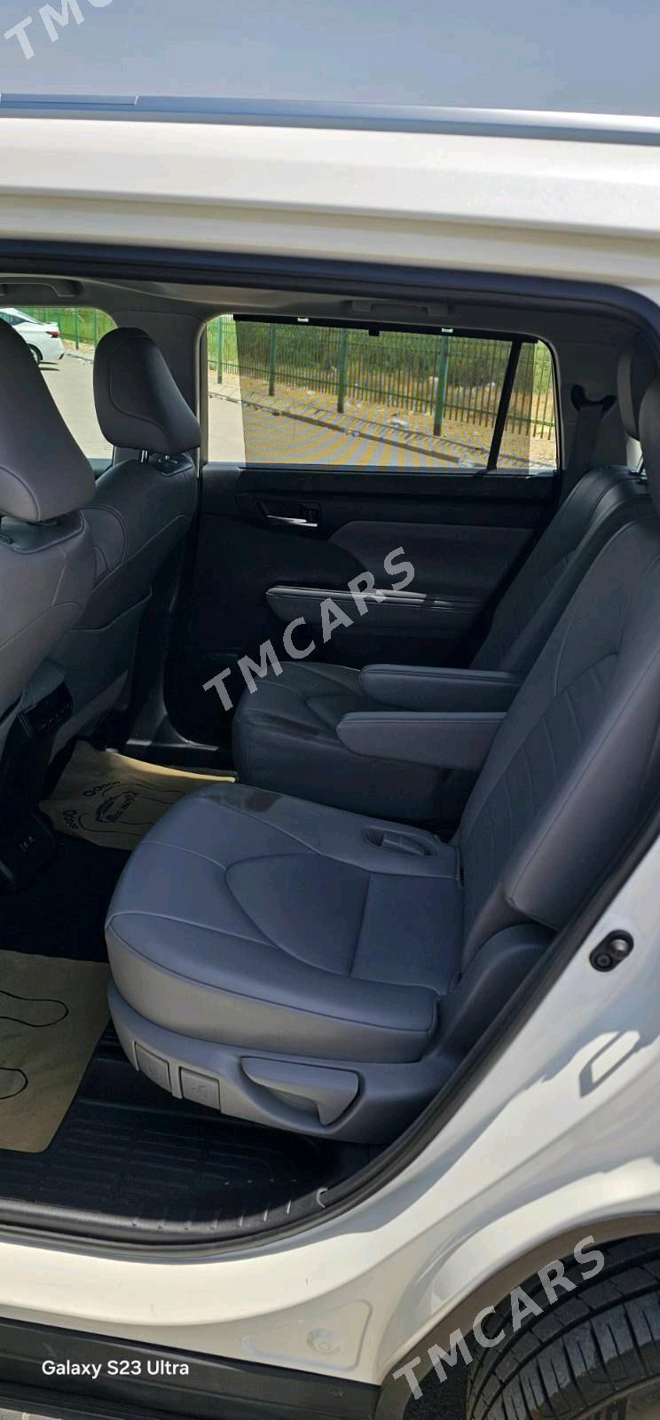 Toyota Highlander 2020 - 635 000 TMT - Тязе заман - img 7
