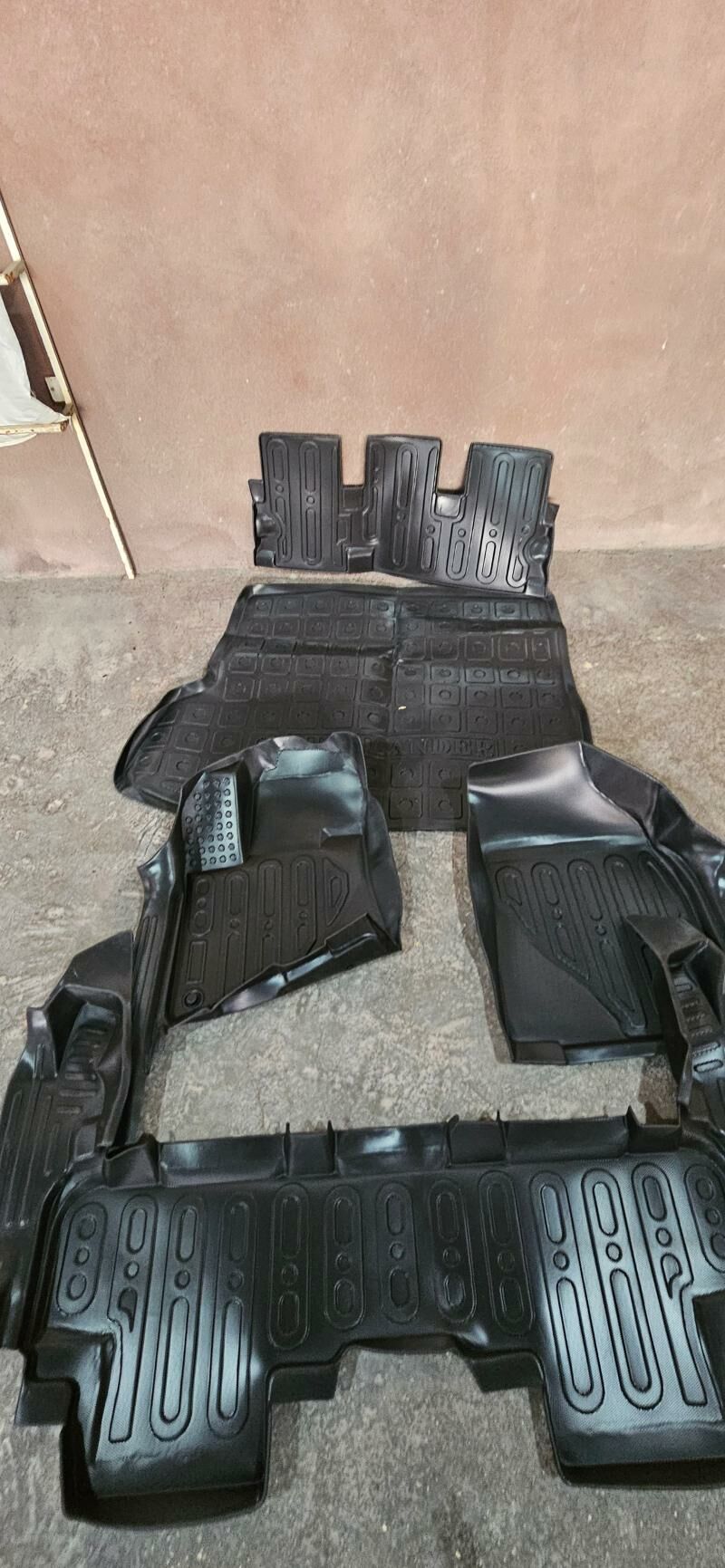 Резиновые КОВРИКИ КОМПЛЕКТ. 2 500 TMT - Türkmenabat - img 3