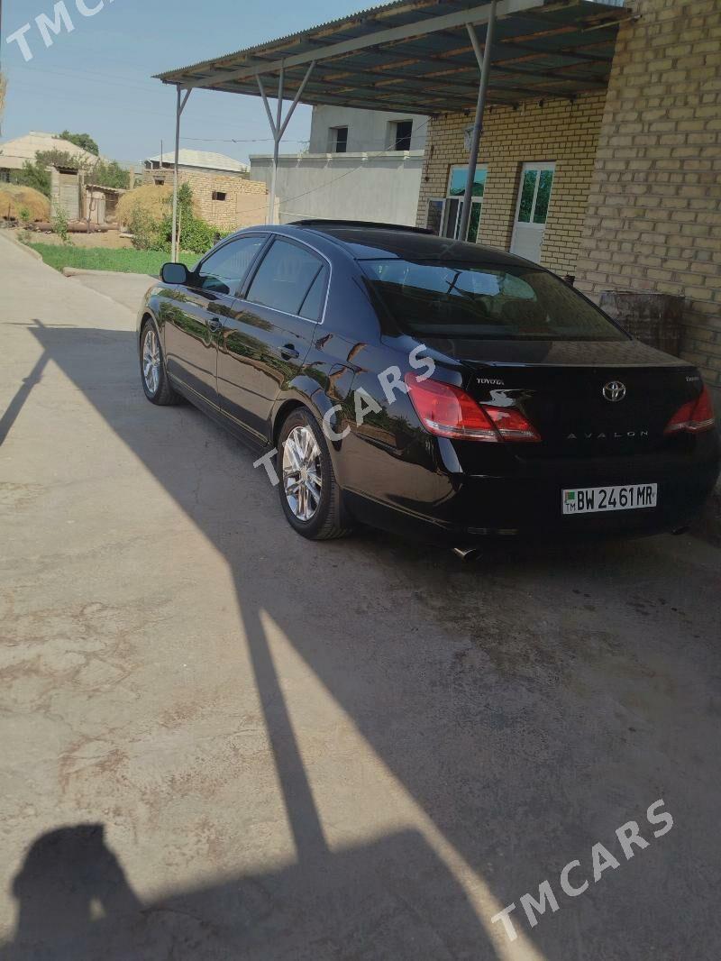 Toyota Avalon 2005 - 175 000 TMT - Мары - img 5