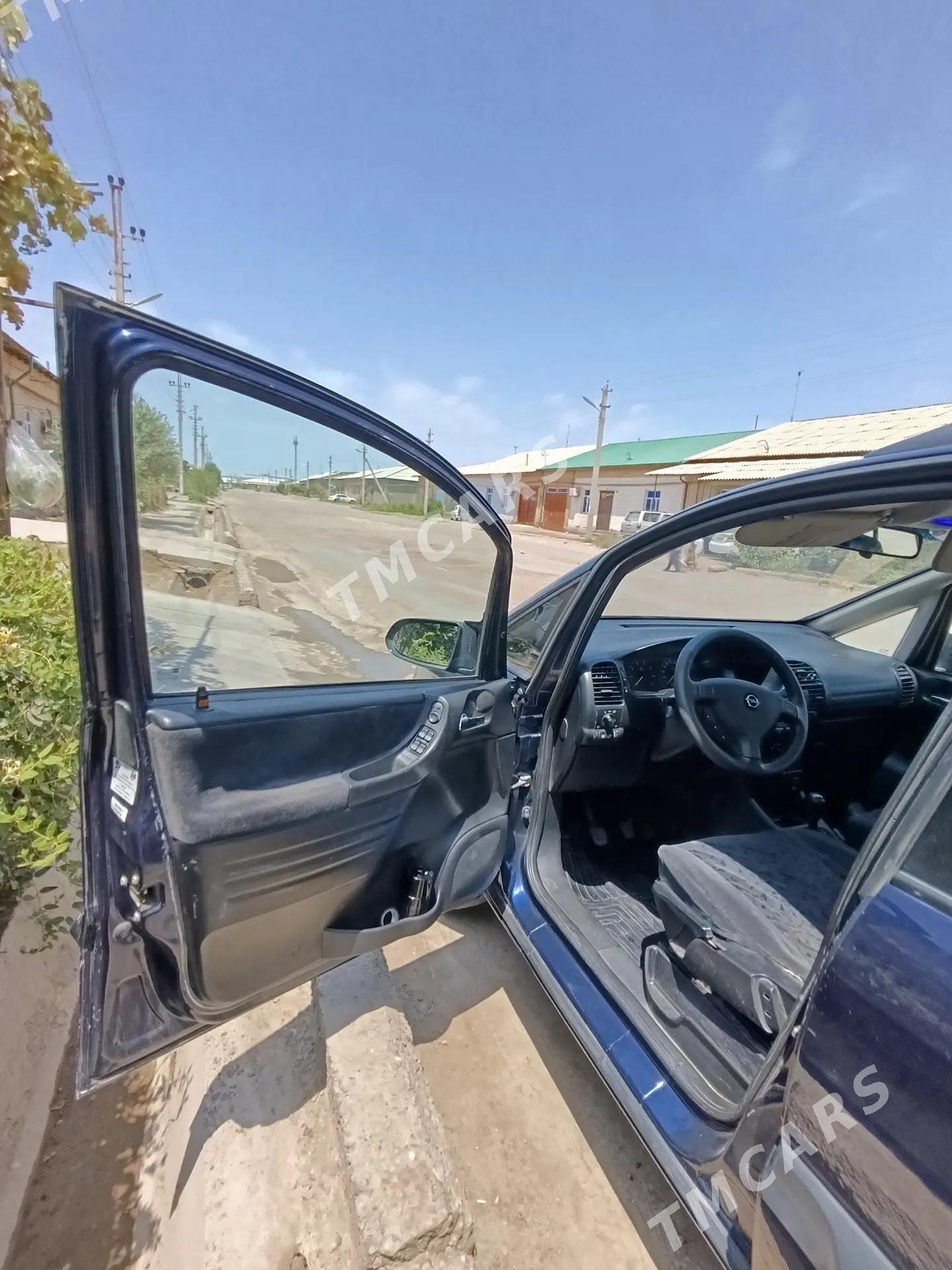 Opel Zafira 2000 - 90 000 TMT - Дашогуз - img 4