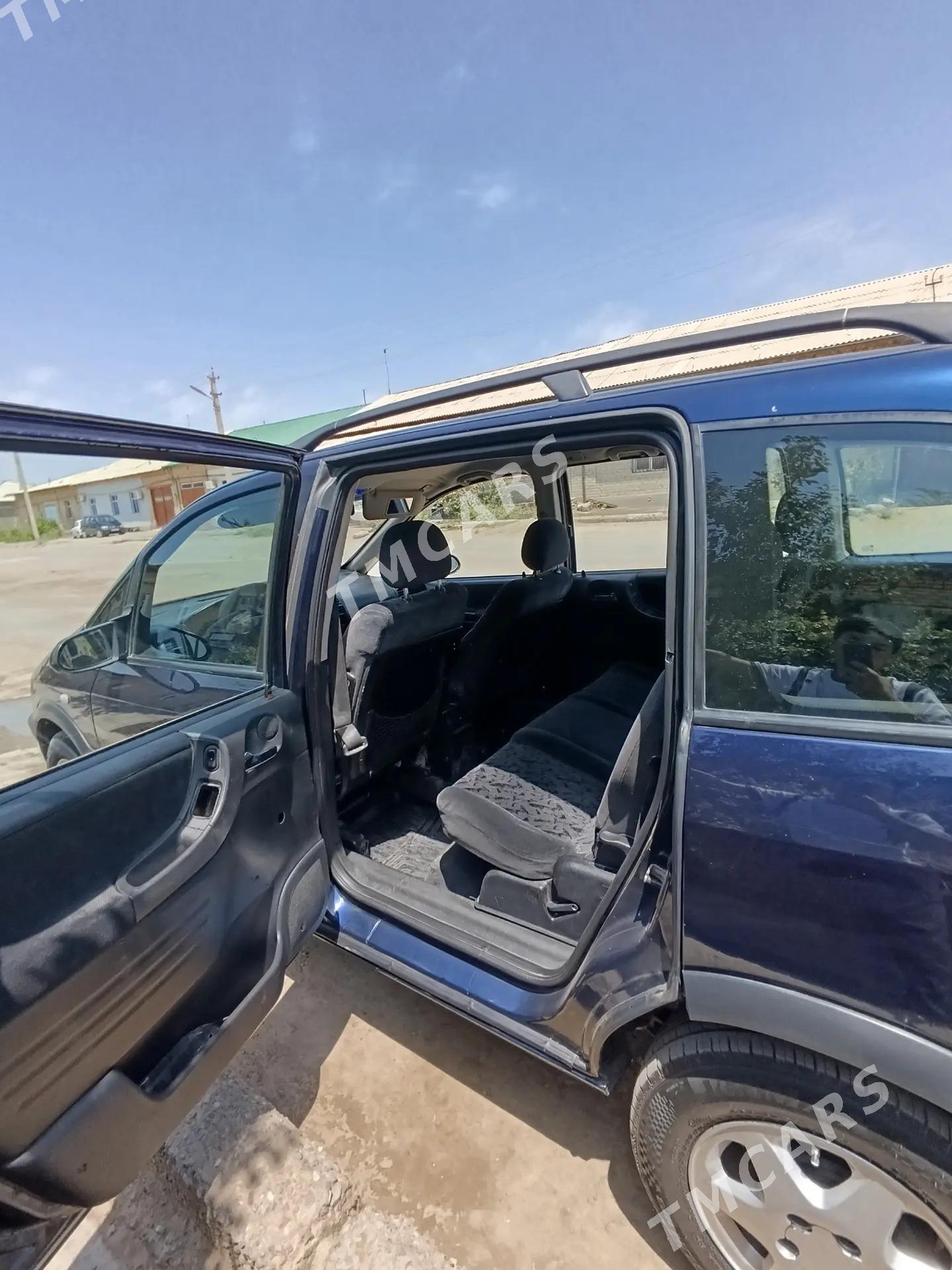 Opel Zafira 2000 - 90 000 TMT - Дашогуз - img 3