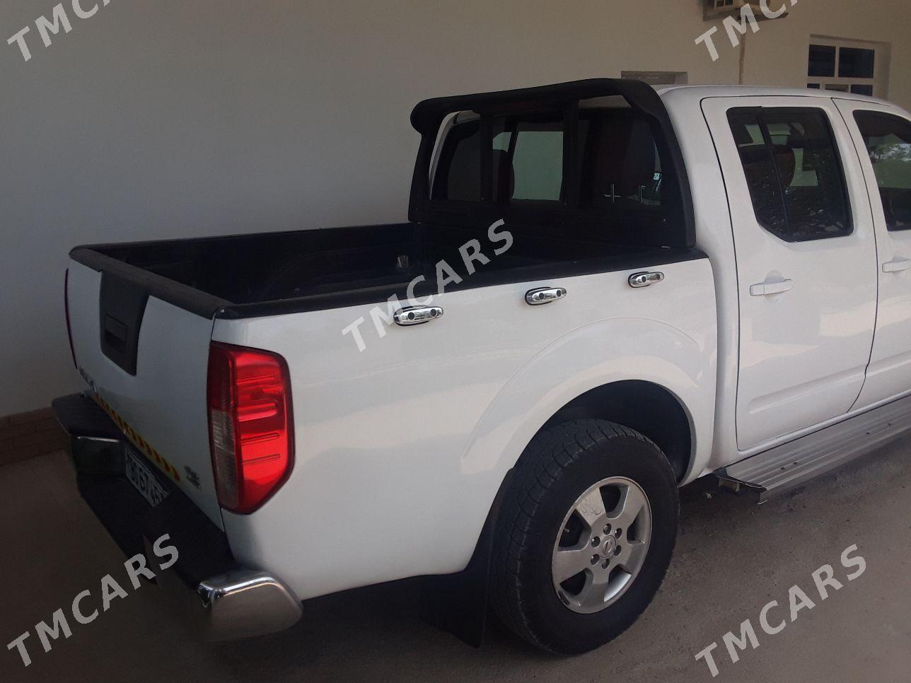Nissan Navara 2011 - 160 000 TMT - Jebel - img 2