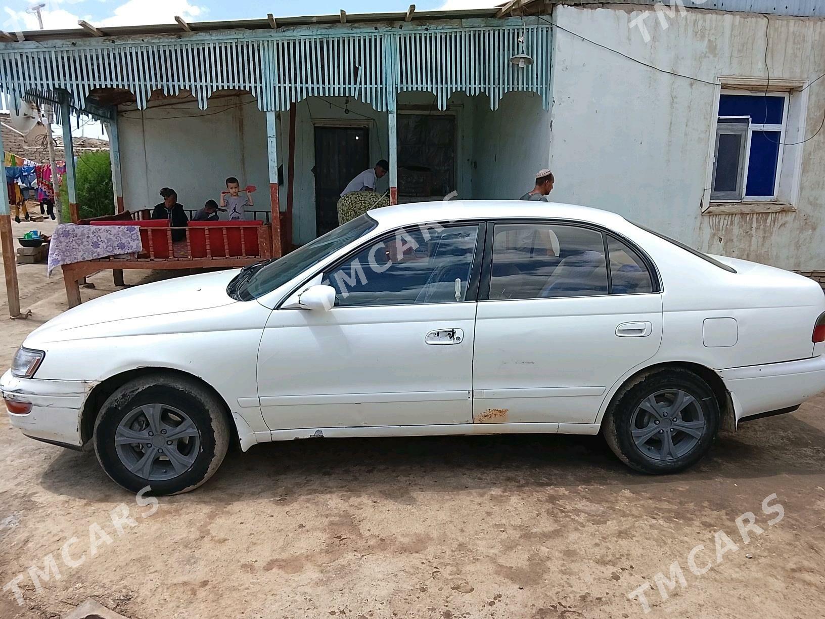 Toyota Corona 1994 - 45 000 TMT - Кёнеургенч - img 4