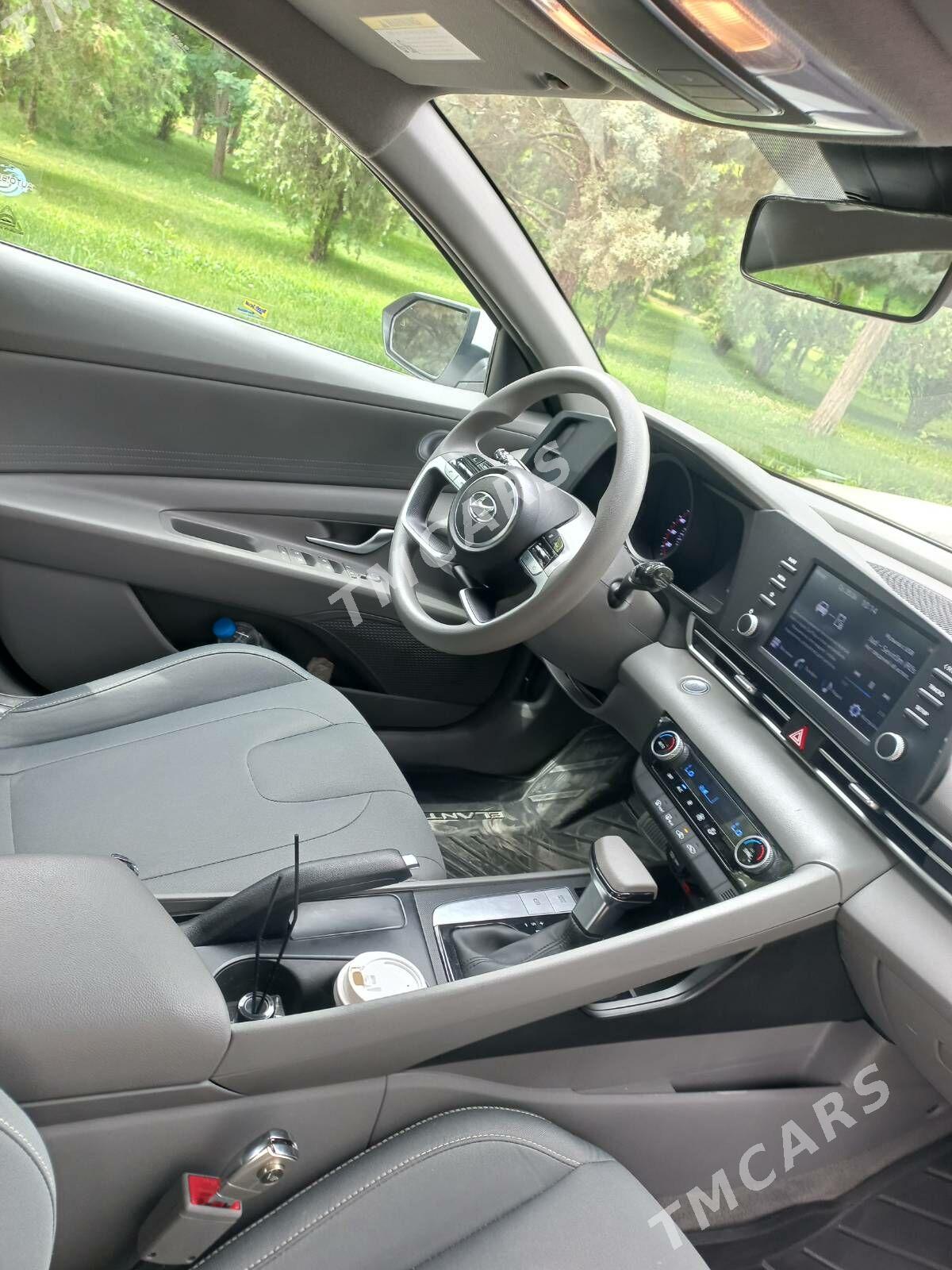 Hyundai Elantra 2021 - 260 000 TMT - Aşgabat - img 8