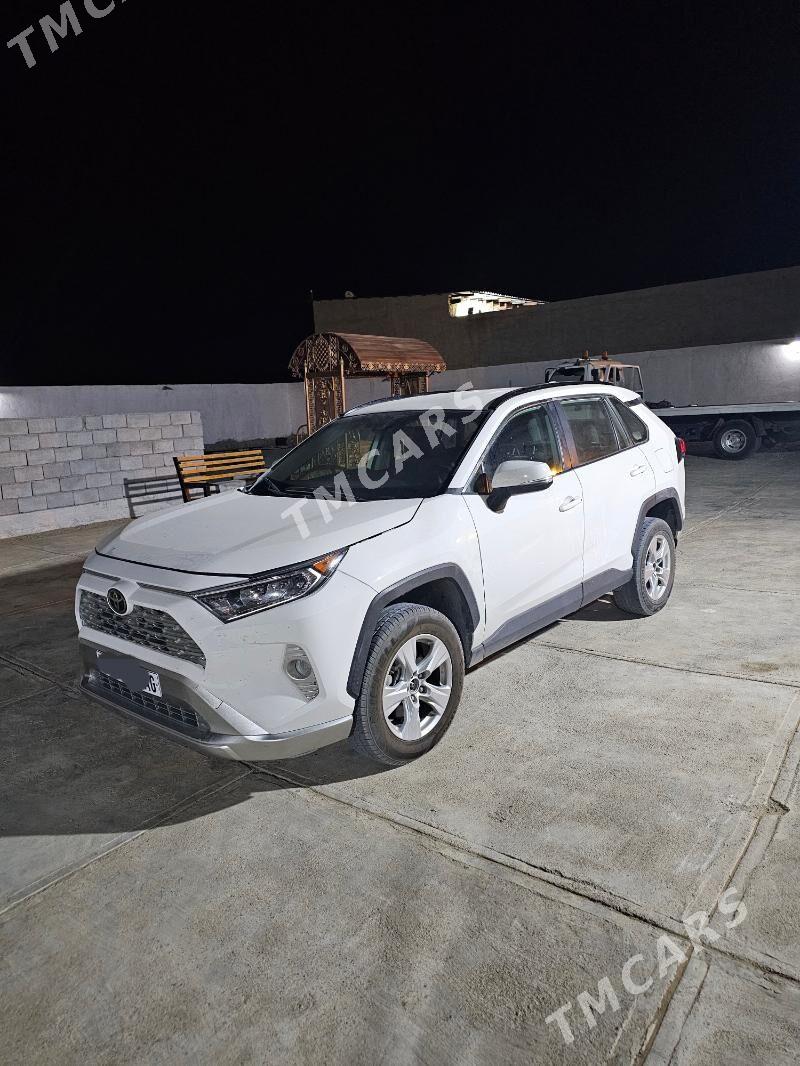 Toyota RAV4 2021 - 312 000 TMT - Ашхабад - img 7