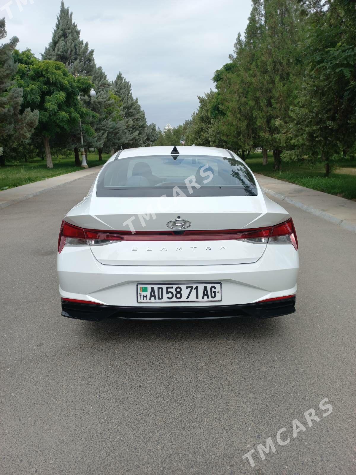 Hyundai Elantra 2021 - 260 000 TMT - Aşgabat - img 4