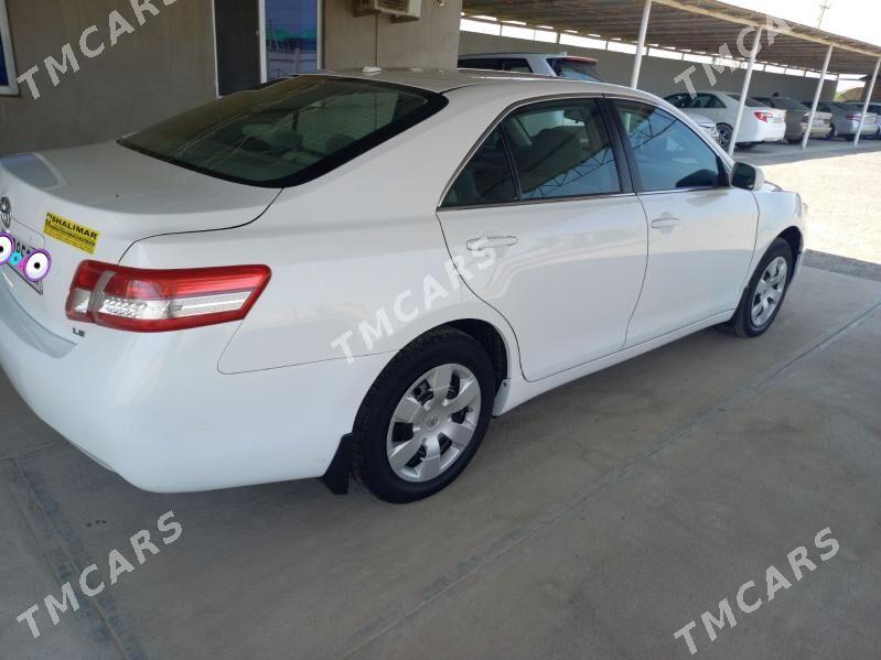 Toyota Camry 2010 - 195 000 TMT - Мары - img 3
