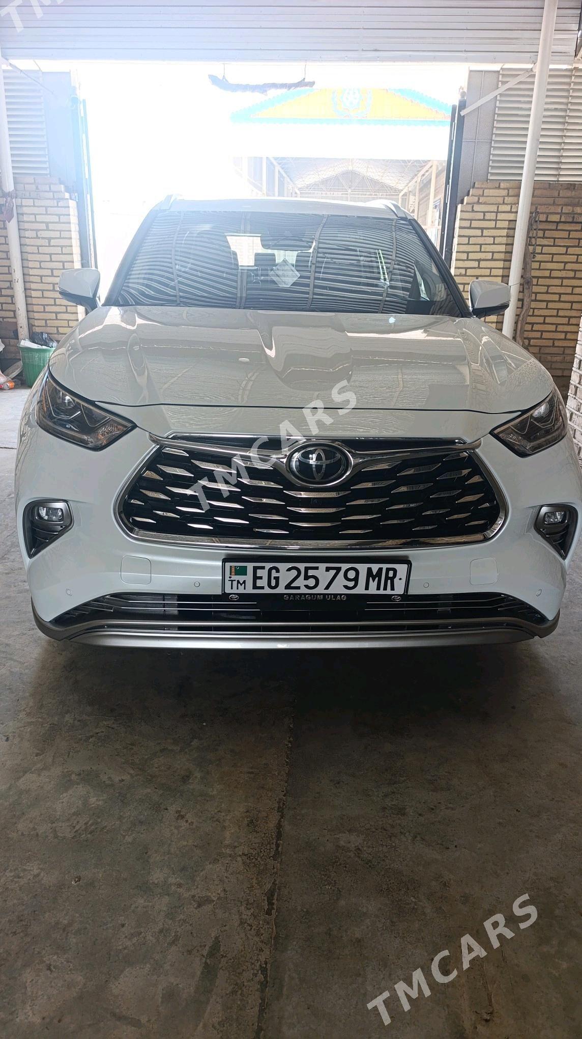 Toyota Highlander 2023 - 620 000 TMT - Мары - img 4