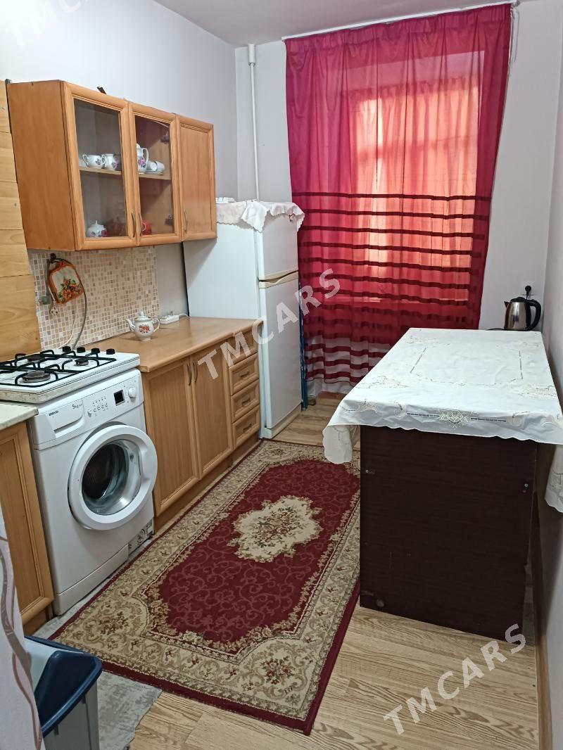 продажа квартир - 11 мкр - img 2