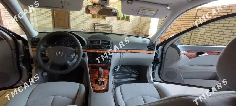 Mercedes-Benz 300CE 2005 - 130 000 TMT - Мары - img 3