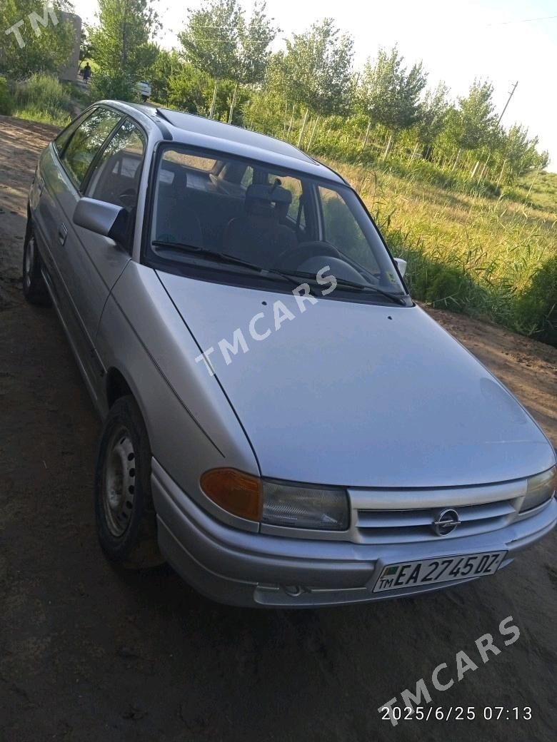 Opel Astra 1993 - 32 000 TMT - Türkmenbaşy etr. - img 3