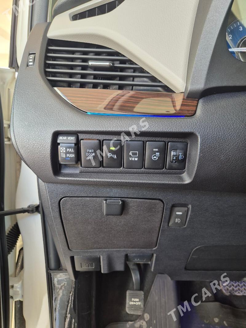 Toyota Sienna 2018 - 640 000 TMT - Aşgabat - img 9