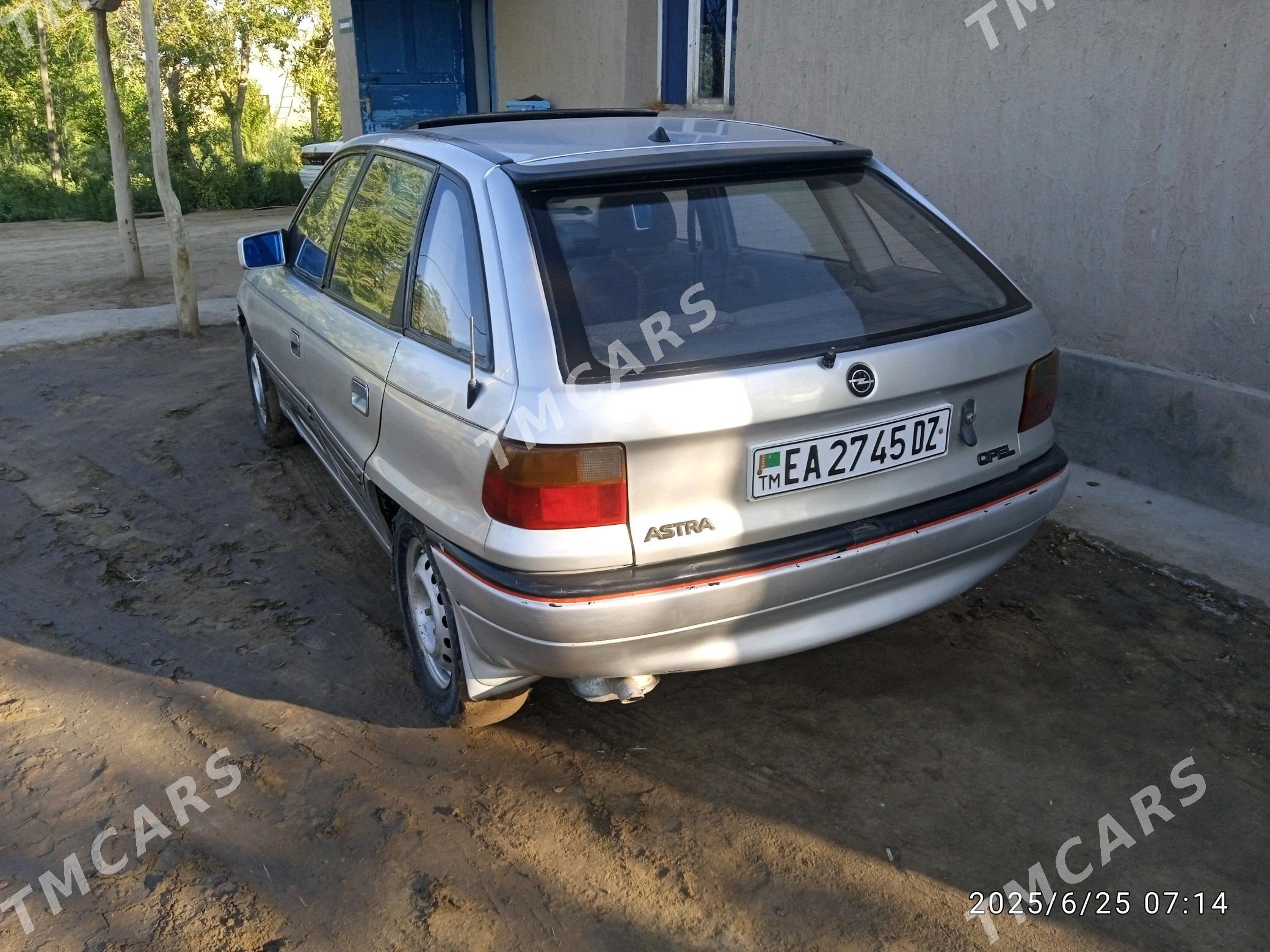Opel Astra 1993 - 32 000 TMT - Türkmenbaşy etr. - img 4