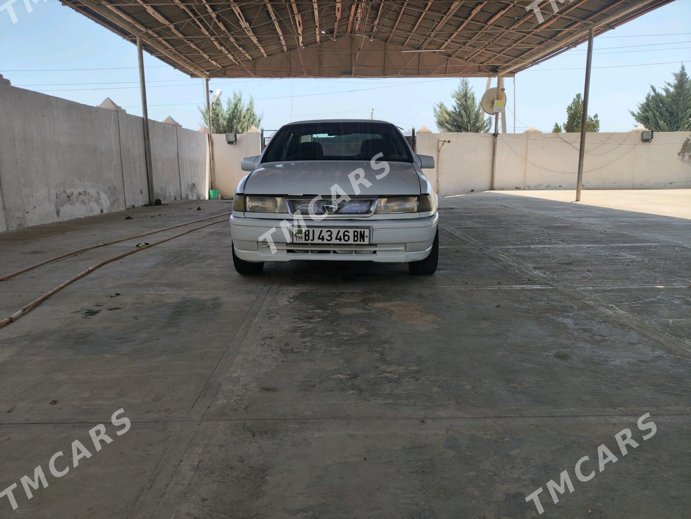 Opel Vectra 1989 - 21 000 TMT - Türkmenbaşy - img 4