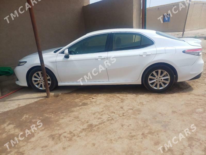 Toyota Camry 2018 - 230 000 TMT - Дашогуз - img 4