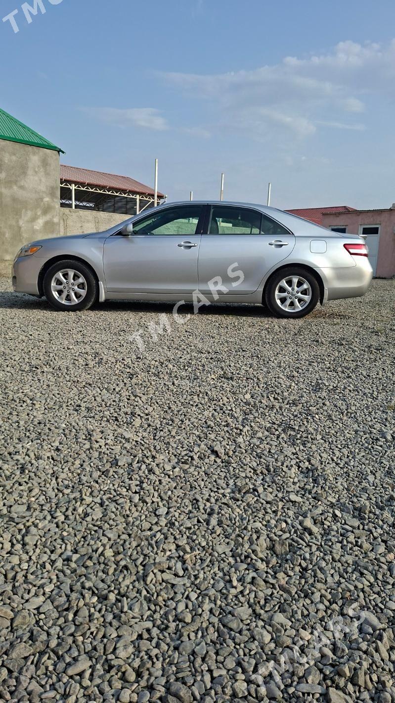 Toyota Camry 2010 - 200 000 TMT - Халач - img 5