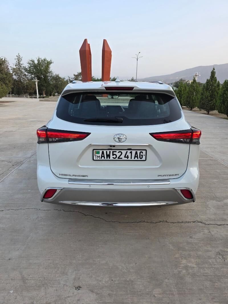 Toyota Highlander 2021 - 635 000 TMT - Büzmeýin GRES - img 4