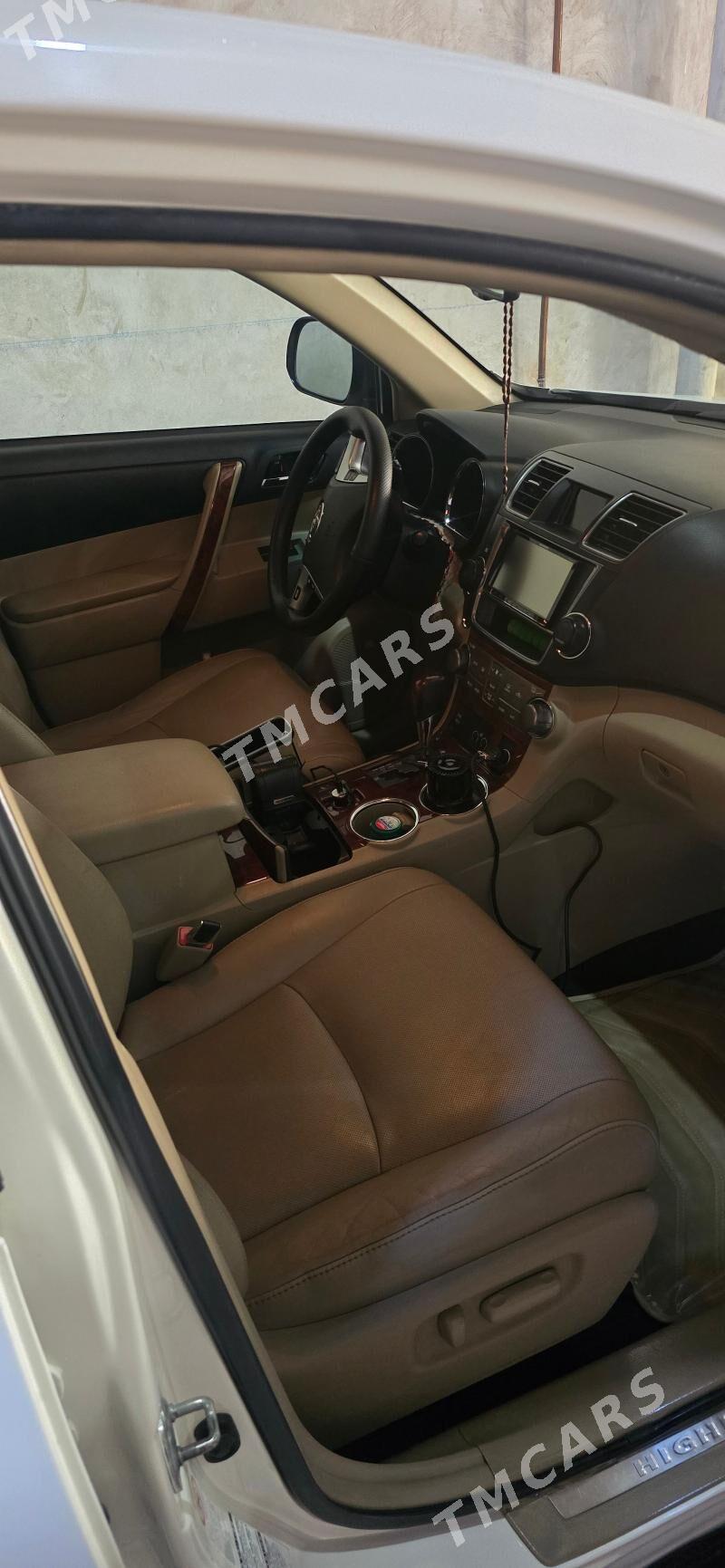 Toyota Highlander 2012 - 360 000 TMT - Туркменабат - img 4