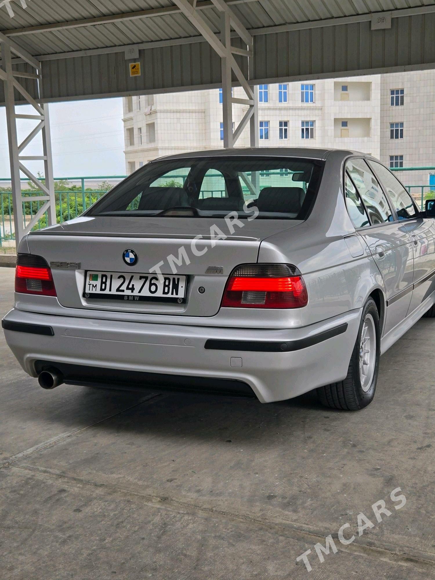 BMW E39 1999 - 112 000 TMT - Türkmenbaşy - img 5