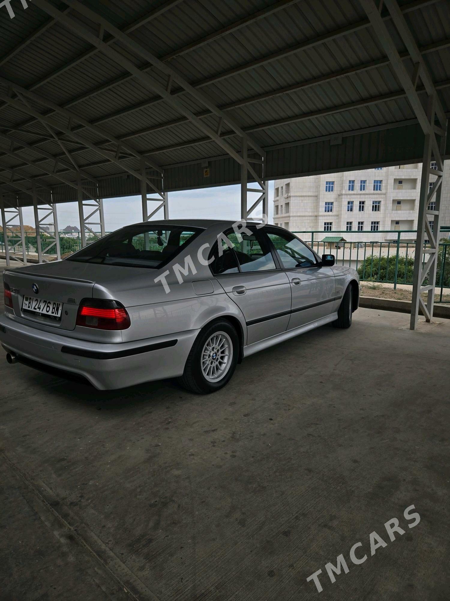 BMW E39 1999 - 112 000 TMT - Türkmenbaşy - img 10