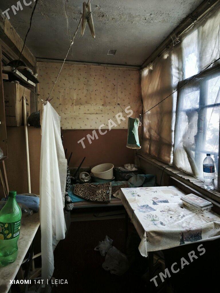 1 мкр ул Азади 4 комнаты 3этаж - 1 mkr - img 2