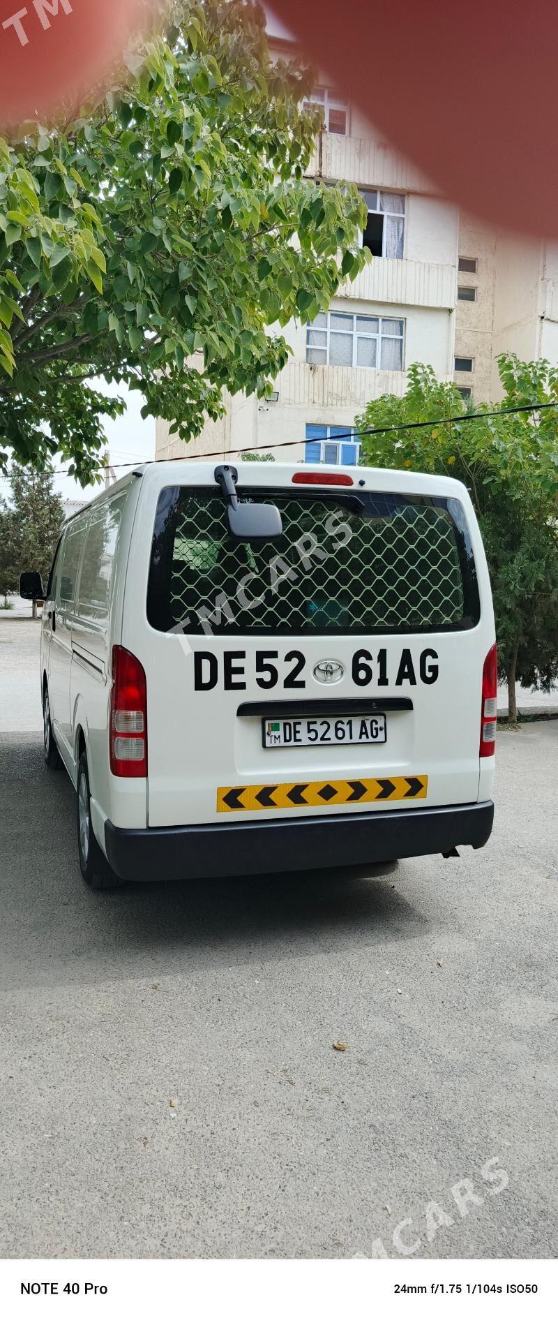Toyota Hiace 2020 - 390 000 TMT - Büzmeýin GRES - img 4