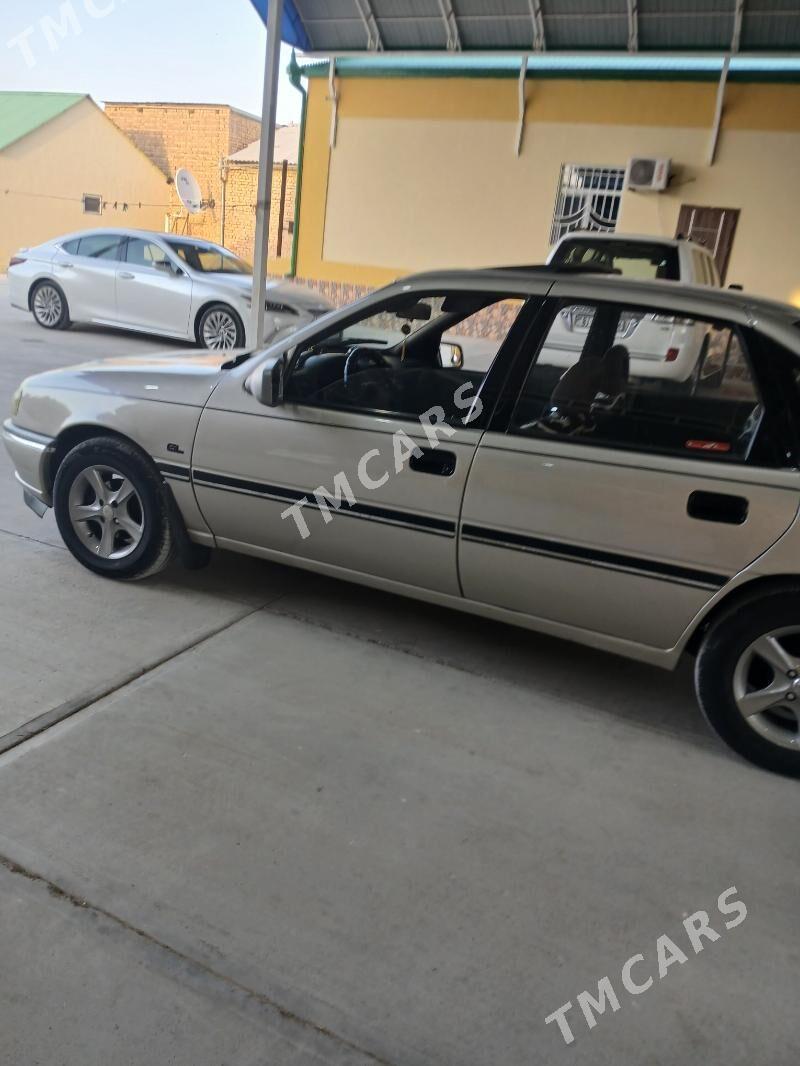 Opel Vectra 1995 - 43 000 TMT - Änew - img 2