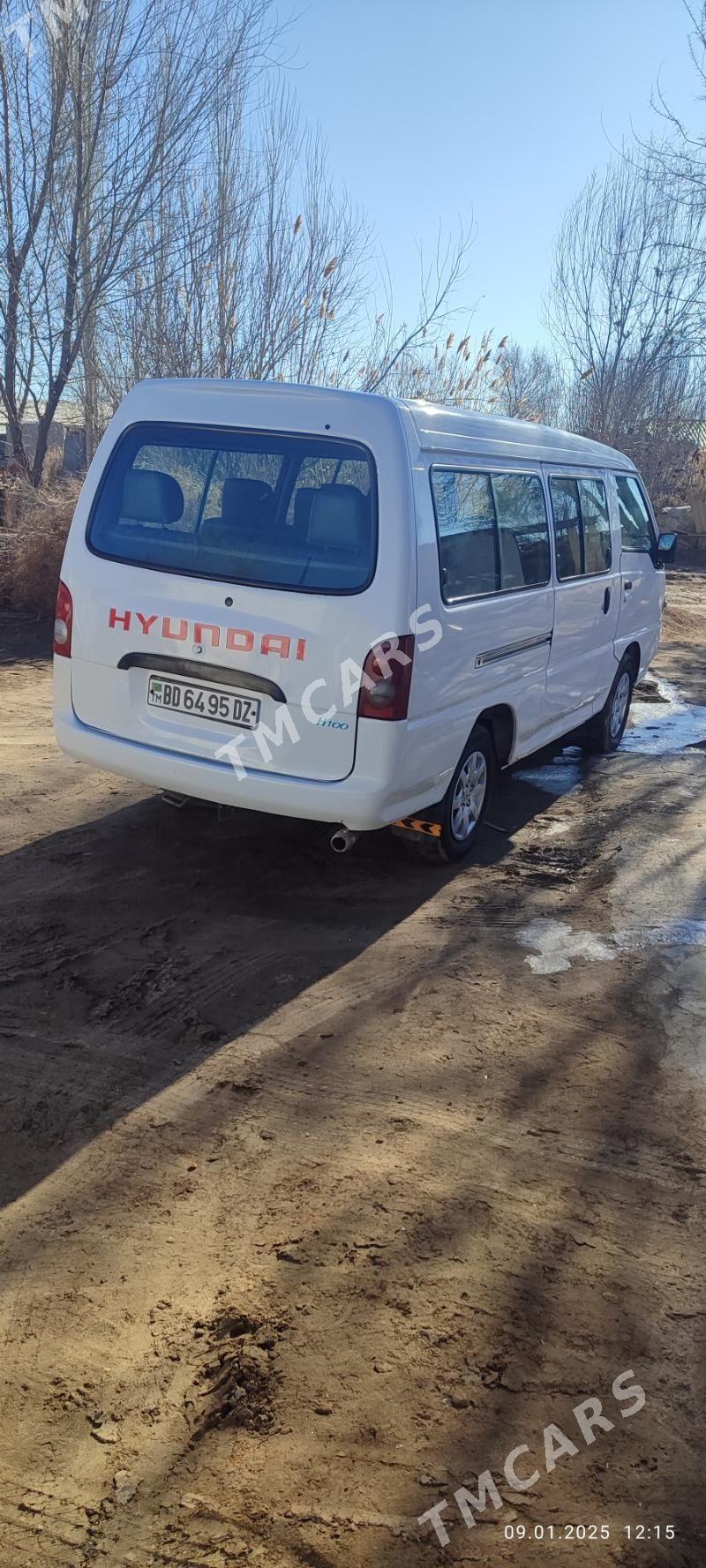 Toyota Hiace 2000 - 80 000 TMT - Köneürgenç - img 2