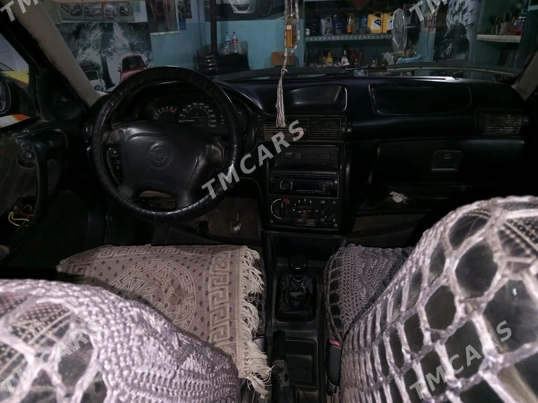 Opel Astra 1995 - 41 000 TMT - Шабатский этрап - img 4