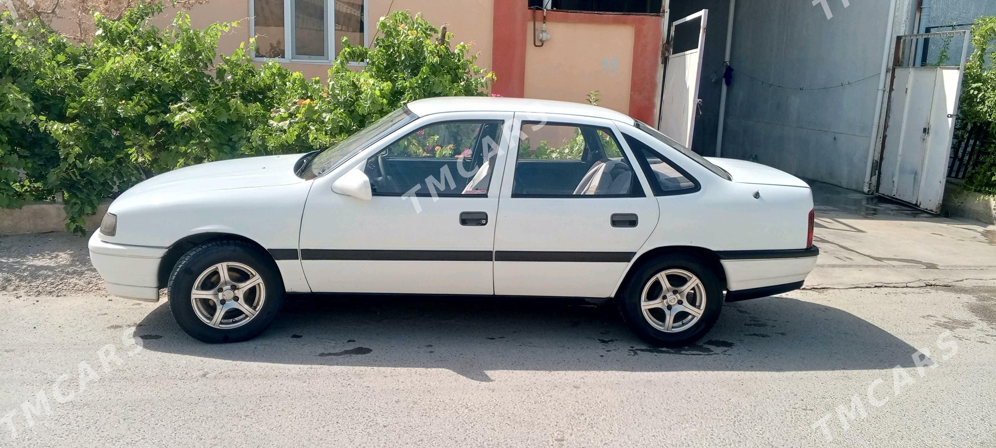 Opel Vectra 1991 - 29 000 TMT - Tejen - img 3