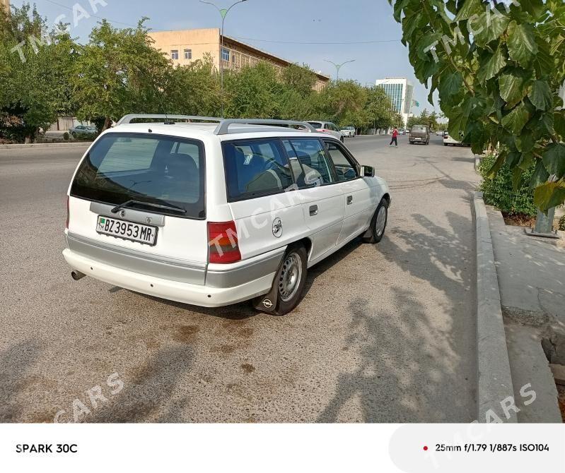 Opel Astra 1992 - 35 000 TMT - Mary - img 8