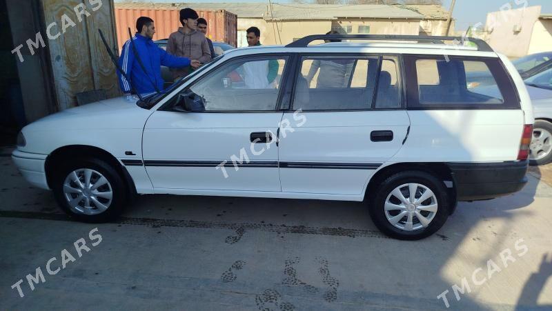 Opel Astra 1993 - 33 000 TMT - Gurbansoltan Eje - img 3