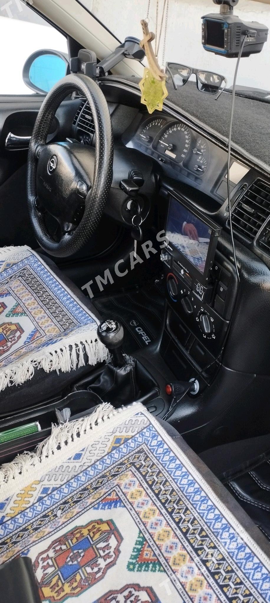 Opel Vectra 2000 - 85 000 TMT - Daşoguz - img 4