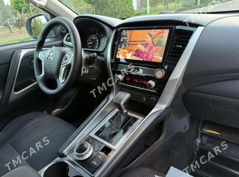 Mitsubishi Pajero 2020 - 380 000 TMT - Aşgabat - img 9
