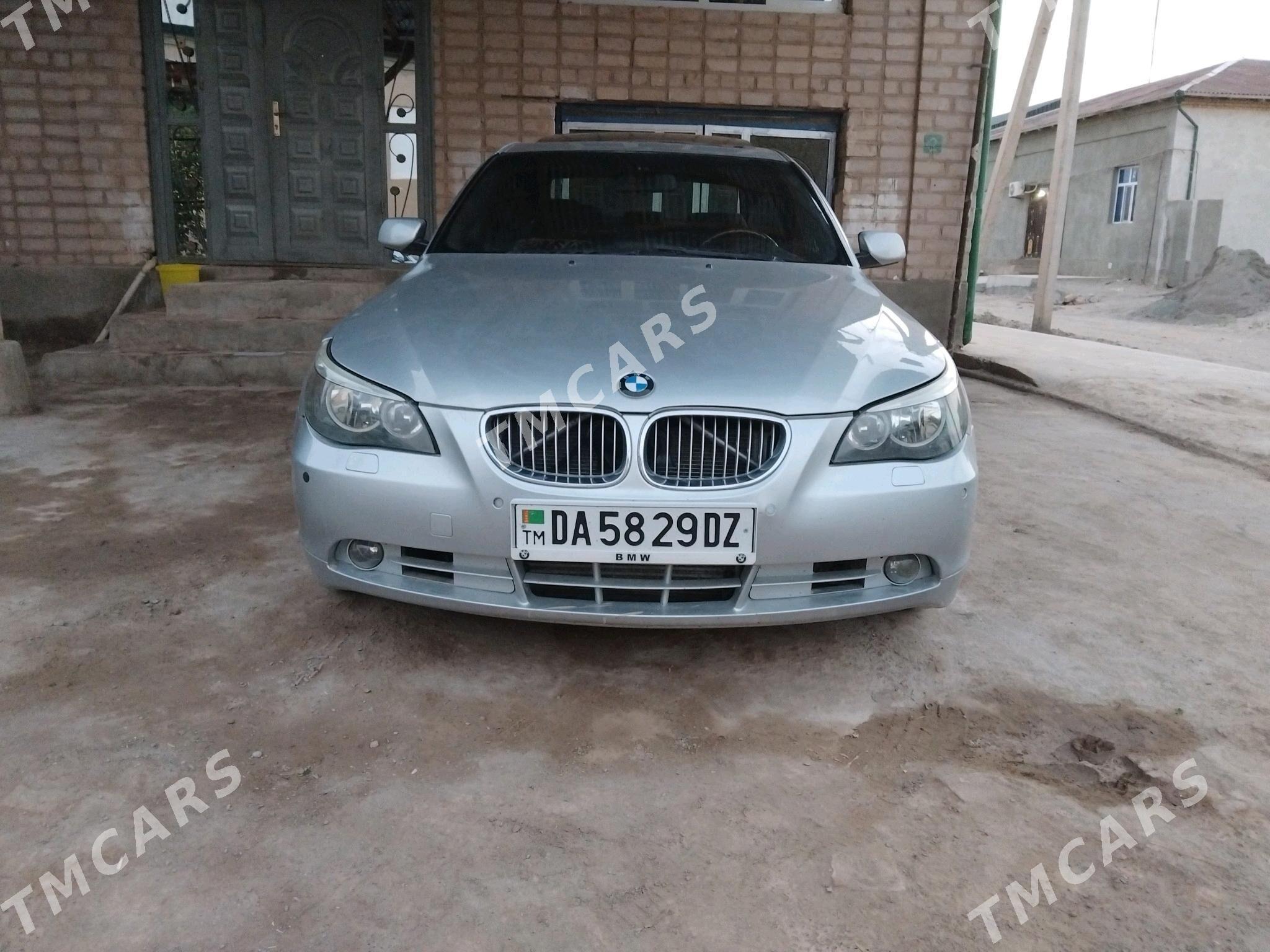 BMW 530 2003 - 140 000 TMT - Гурбансолтан Едже - img 3