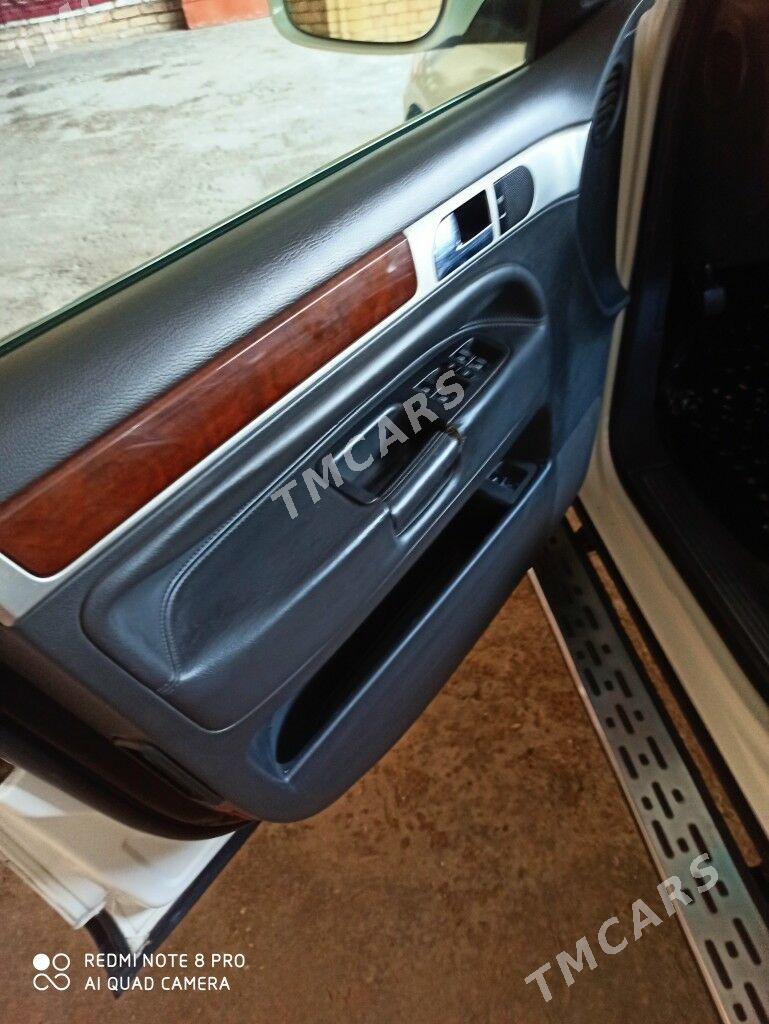 Volkswagen Touareg 2009 - 205 000 TMT - Дянев - img 4
