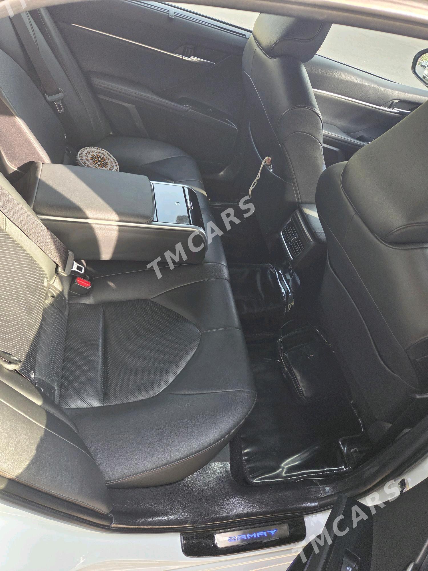 Toyota Camry 2019 - 500 000 TMT - Aşgabat - img 4