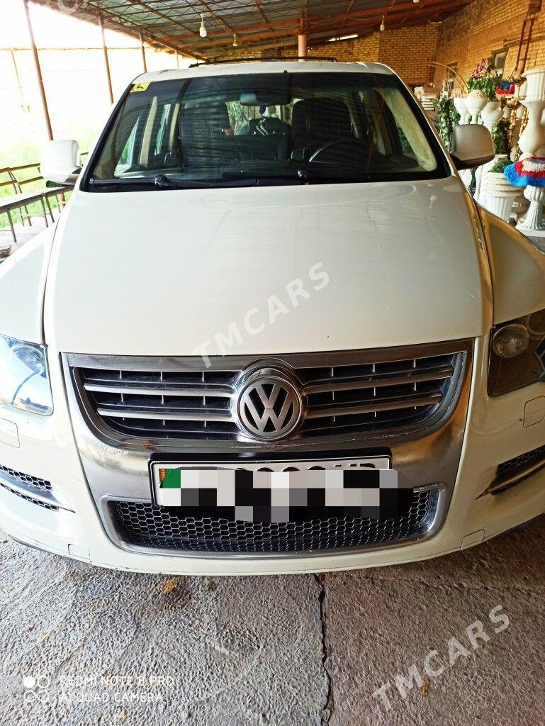 Volkswagen Touareg 2009 - 205 000 TMT - Дянев - img 3