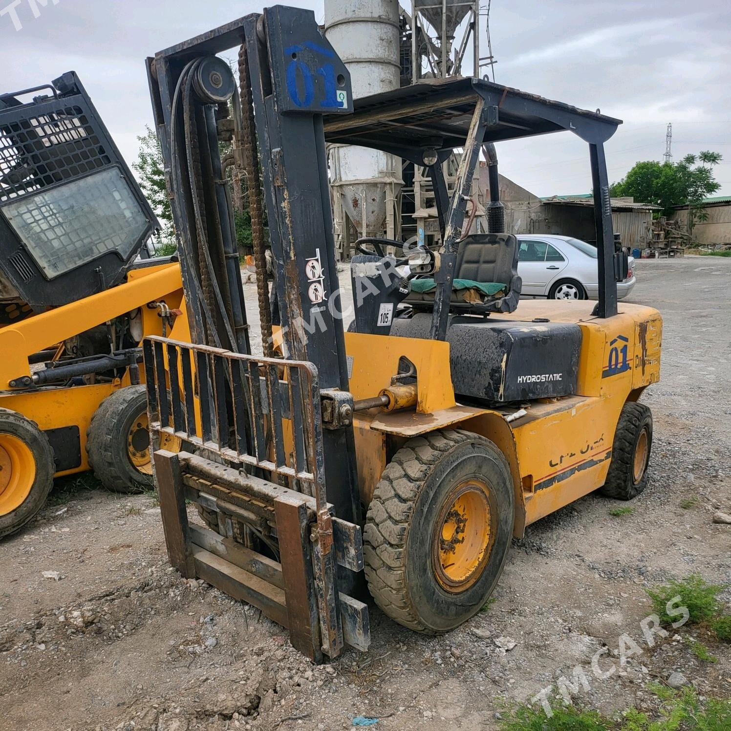 Kara Forklift 2010 - 115 000 TMT - Ашхабад - img 2